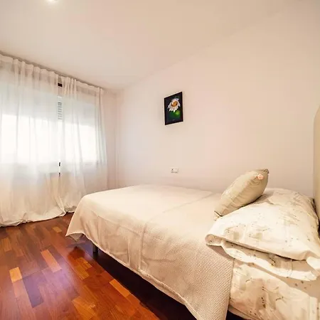 Piso A Merced דירה *